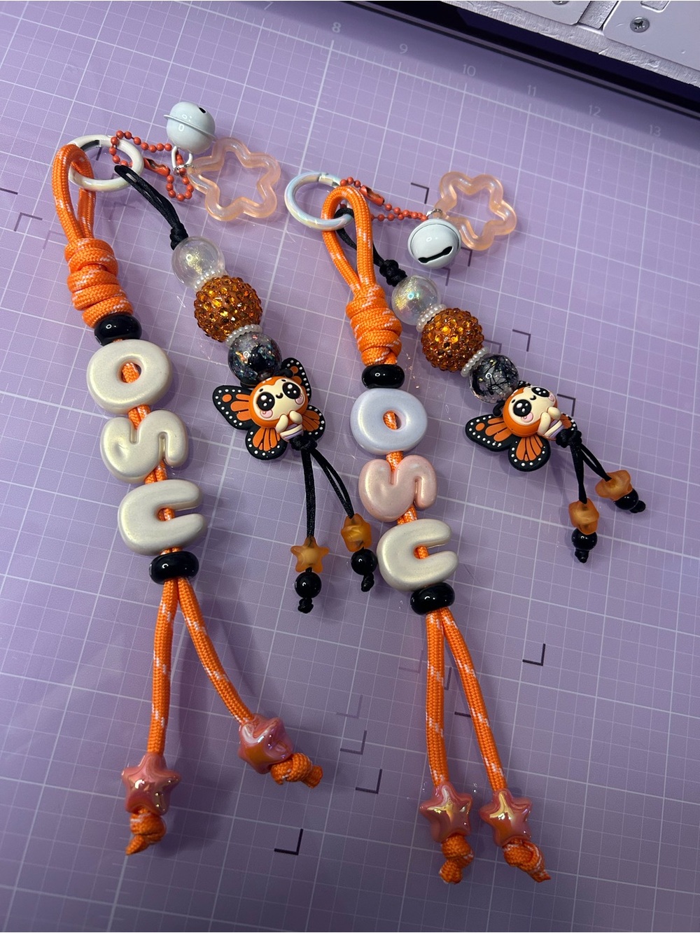 Custom letter keychain - Picture 2 of 2